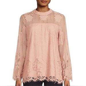 ❤️ 🆕 ULTRA PINK Floral Lace Blouse in Beige Size M